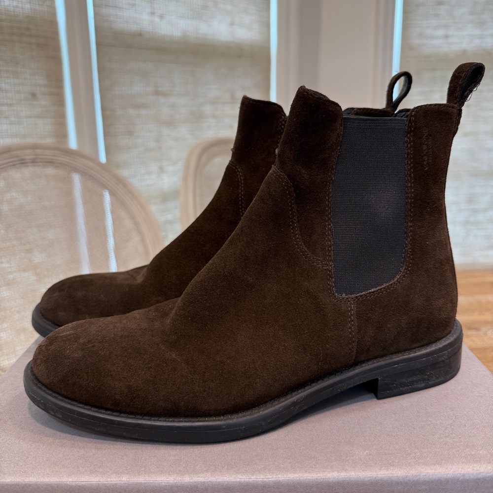 Vagabond Amina Chelsea Boots in Java Dark Brown Genuine Suede EU 37